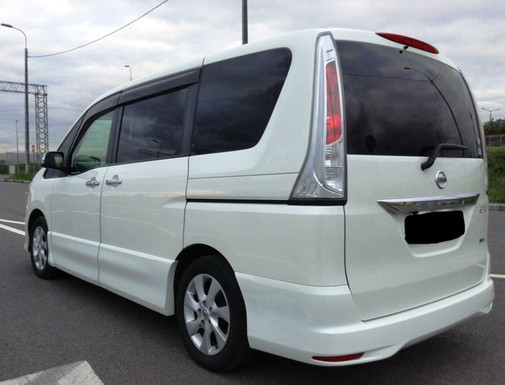 Аренда NISSAN SERENA в Анапе