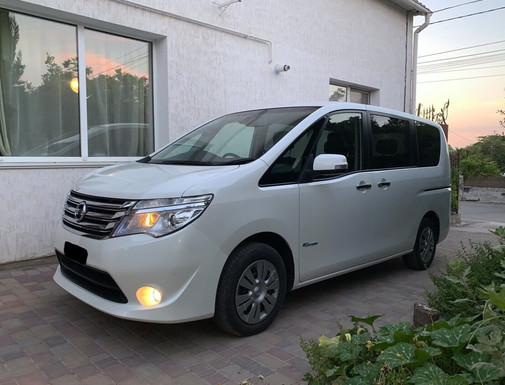 Аренда NISSAN SERENA гибрид в Анапе